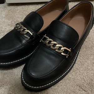 Loafer with gold chain (BCBG)